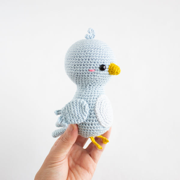 Easy Crochet Bird Pattern - Melvin Twitter Side