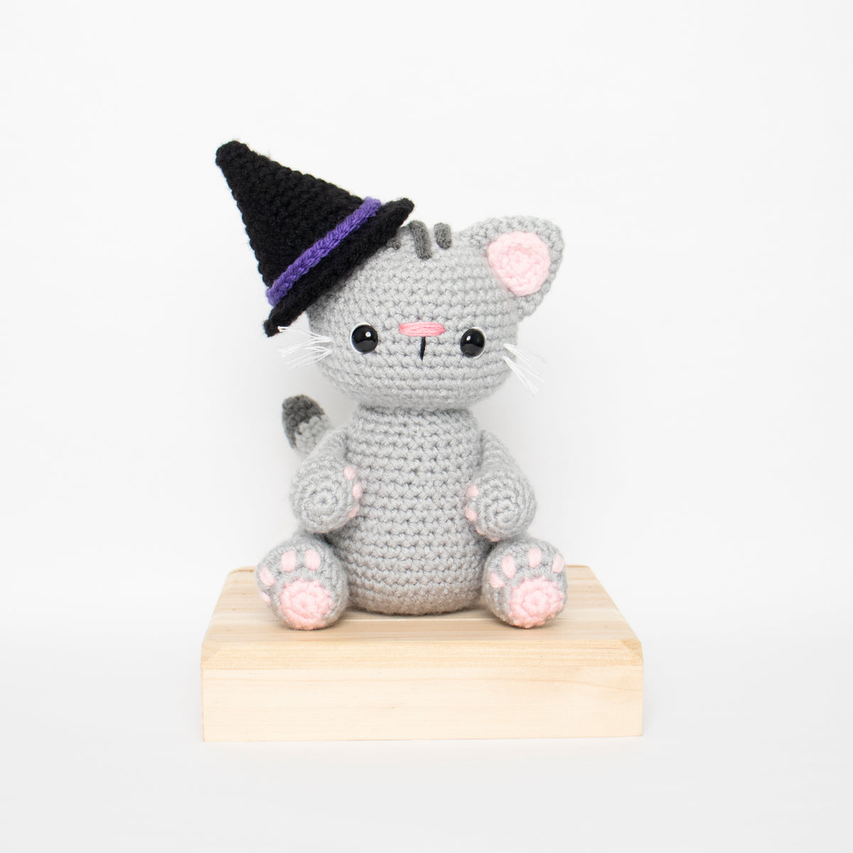 Crochet Pattern: Stormy the Halloween Cat, PDF Amigurumi Pattern