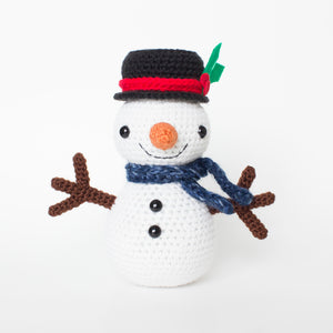 Easy Crochet Snowman Pattern - Christmas Amigurumi
