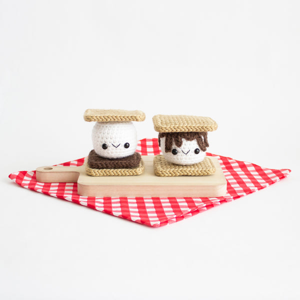 Easy Crochet S'more Pattern - Amigurumi Food Kitchen