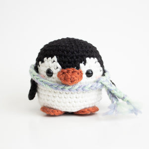 Easy Penguin Crochet Pattern - Christmas