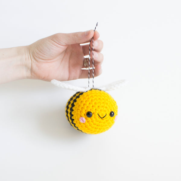 Easy Crochet Bee Pattern - Amigurumi