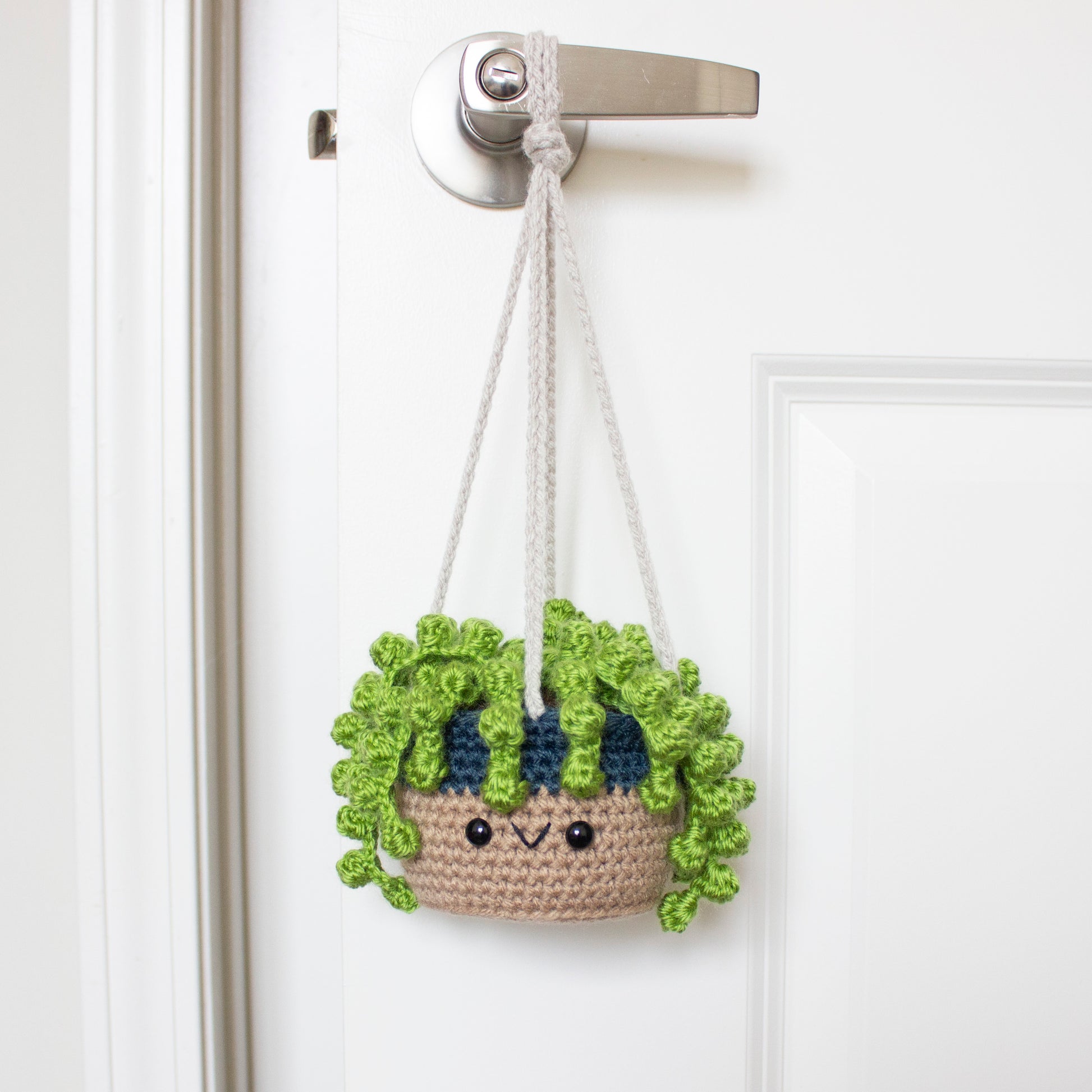 hanging succulent crochet pattern Crochet Pattern: String Of Pearls Succulent, PDF Amigurumi Pattern – A Menagerie of Stitches