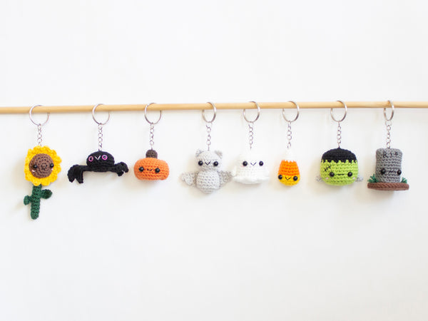 Halloween Crochet Keychains - Extra Mini Amigurumi Halloween Patterns