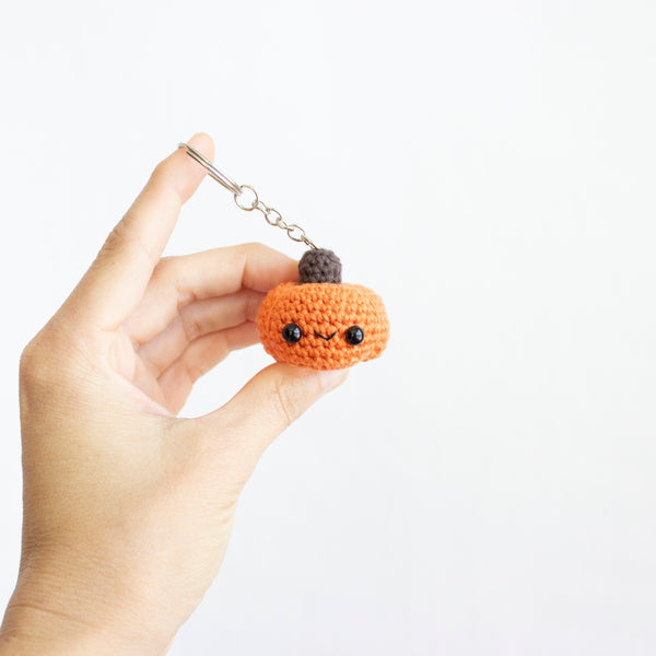 Halloween Crochet Keychains - Extra Mini Amigurumi Pumpkin Pattern