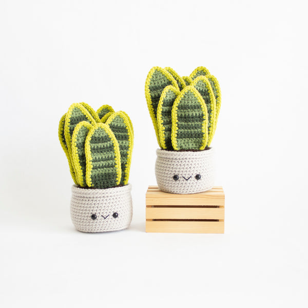 Crochet Snake Plant Pattern - House Plant Crafts