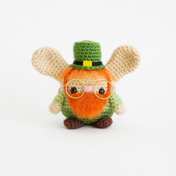St Patrick's Day Seasonal Crochet Chubby Bunny Pattern - Amigurumi Leprechaun 
