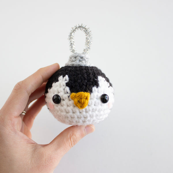 Penguin Easy Crochet Christmas Ornament Pattern 