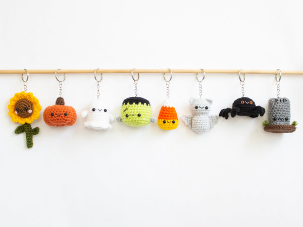 Halloween Crochet Keychains - Mini Amigurumi Halloween Patterns