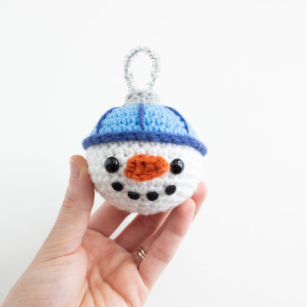 Snowman Easy Crochet Christmas Ornament Pattern 